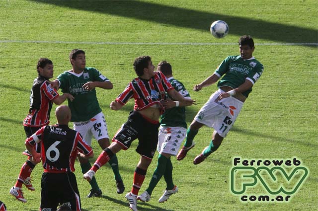 Ferro no pudo con Chacarita.