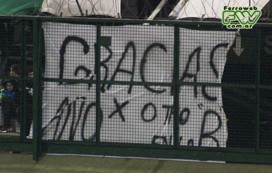 La bandera refleja la indigacion de la gente