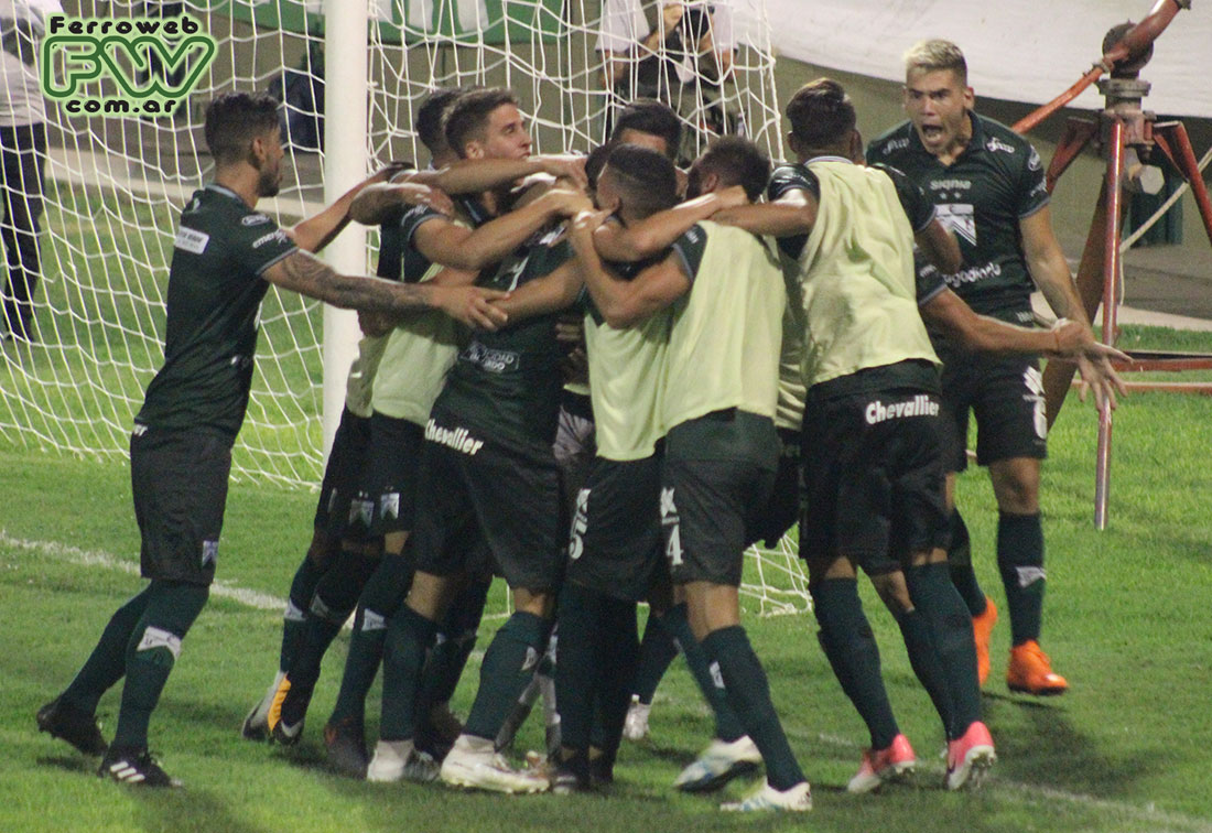 El festejo de Bruno Barranco tras el gol