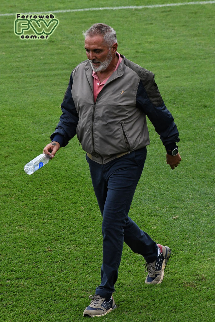 Rondina se va expulsado