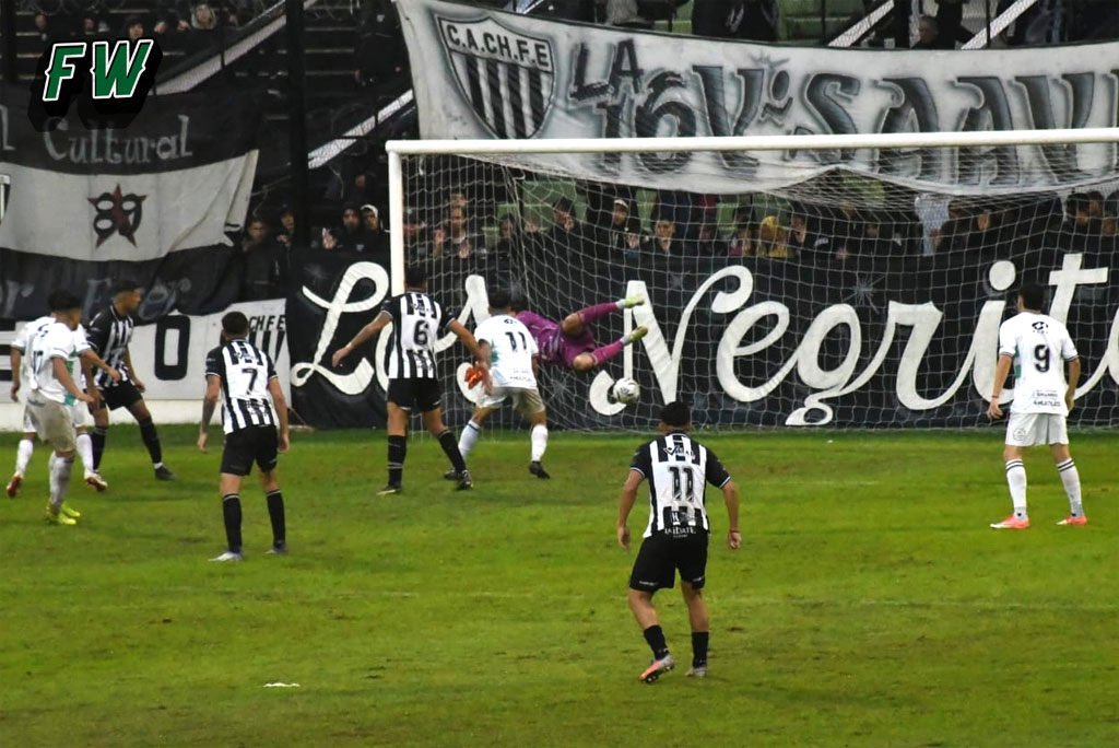El gol de Hoyos