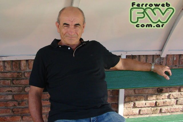 El DT Carlos Trullet