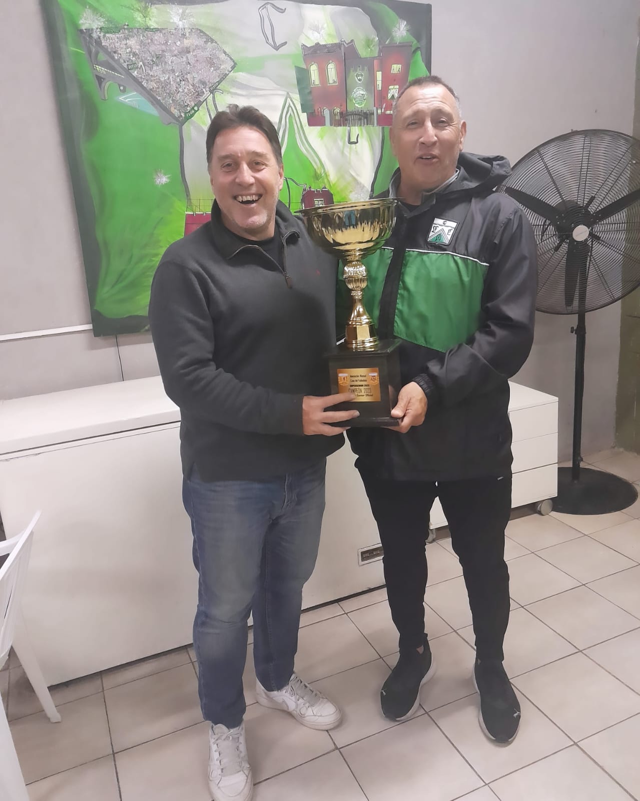 Jorge Cordon y Mario Marcelo con la Copa - Ferro Senior Jorge Cordon y Mario Marcelo con la Copa - Ferro Senior
