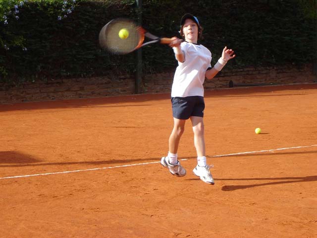 Tenis 🎾👏 Una de las actividades - Club Ferro Carril Oeste