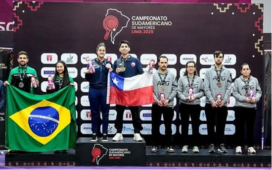 Foto Podio Doble Mixto: Medalla de Bronce: Martin Bentancor / Ana Codina Foto Podio Doble Mixto: Medalla de Bronce: Martin Bentancor / Ana Codina
