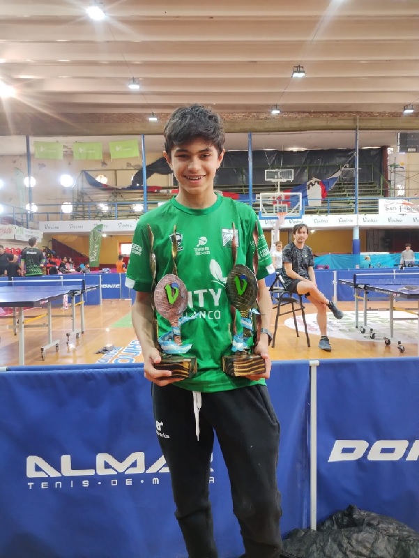 Agustin Asmu (Campeón Sub 13 y Sub 15) Grand Prix de Viedma