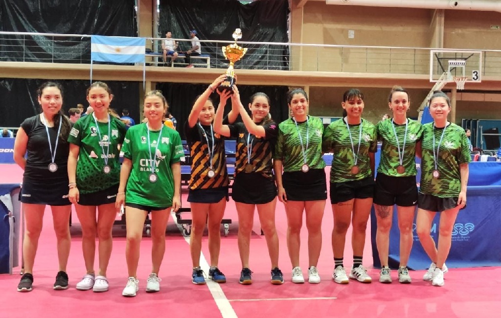 Foto: Agustina/Abril/Pilar Iwasa Subcampeonas Liga de Equipos 2do semestre Foto: Agustina/Abril/Pilar Iwasa Subcampeonas Liga de Equipos 2do semestre
